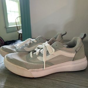 Vans UltraRange EXO